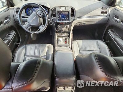 Zdjęcie 8 z 13 samochodu: 2019 CHRYSLER 300 S VIN:2C3CCABG0KH536034 - miniatura