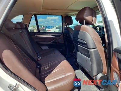 Zdjęcie 10 z 12 samochodu: 2016 BMW X5 XDRIVE50I VIN:5UXKR6C58G0J82466 - miniatura