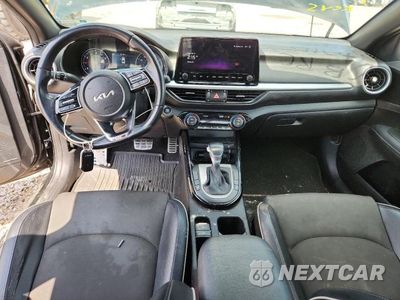 Zdjęcie 8 z 13 samochodu: 2024 KIA FORTE GT LINE VIN:3KPF54AD9RE815872 - miniatura