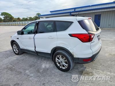 Drugie zdjęcie samochodu z przodu: 2019 FORD ESCAPE SE VIN:1FMCU0GD1KUA02034 - miniatura