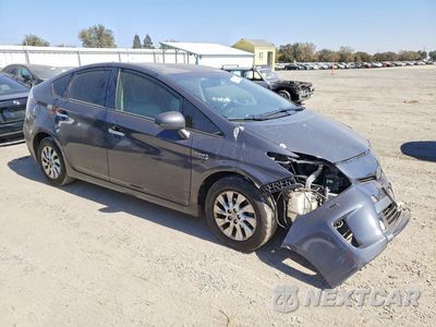 Czwarte zdjęcie samochodu z boku: 2012 TOYOTA PRIUS PLUG-IN HYBRID ADVANCED VIN:JTDKN3DP5C3021030 - miniatura