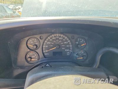 Zdjęcie 9 z 13 samochodu: 2006 CHEVROLET EXPRESS 1500 DELIVERY VAN VIN:1GCFG15X061140179 - miniatura