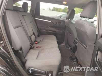 Zdjęcie 11 z 13 samochodu: 2019 TOYOTA HIGHLANDER LE VIN:5TDBZRFH6KS955336 - miniatura