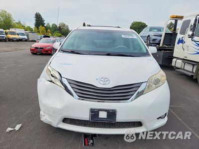 Piąte zdjęcie samochodu w środku: 2013 TOYOTA SIENNA XLE 8-PASSENGER VIN:5TDYK3DC8DS291269 - miniatura