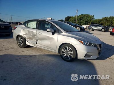 Czwarte zdjęcie samochodu z boku: 2020 NISSAN VERSA SV VIN:3N1CN8EV0LL863490 - miniatura