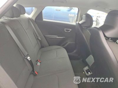 Zdjęcie 10 z 12 samochodu: 2026 KIA K4 LXS VIN:3KPFT4DE3TE338101 - miniatura