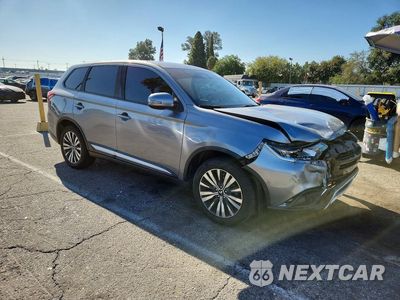 Czwarte zdjęcie samochodu z boku: 2020 MITSUBISHI OUTLANDER SE VIN:JA4AD3A31LZ046577 - miniatura