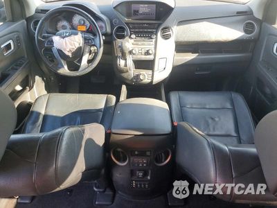 Zdjęcie 8 z 13 samochodu: 2012 HONDA PILOT TOURING VIN:5FNYF3H95CB029862 - miniatura