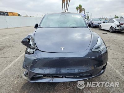 Piąte zdjęcie samochodu w środku: 2024 TESLA MODEL Y VIN:7SAYGDEE6RF065642 - miniatura
