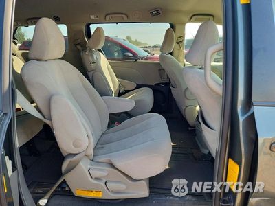 Zdjęcie 11 z 13 samochodu: 2014 TOYOTA SIENNA LE VIN:5TDKK3DC0ES499492 - miniatura