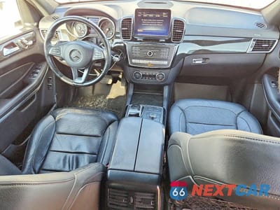 Zdjęcie 8 z 13 samochodu: 2017 MERCEDES-BENZ GLS 550 4MATIC VIN:4JGDF7DE1HA800144 - miniatura