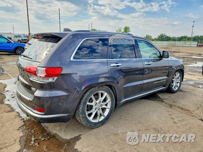 Trzecie zdjęcie samochodu z tyłu: 2016 JEEP GRAND CHEROKEE SUMMIT VIN:1C4RJFJM5GC372886 - miniatura