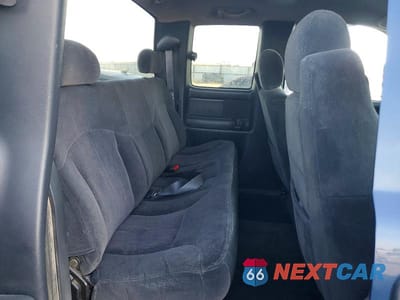 Zdjęcie 10 z 12 samochodu: 2000 CHEVROLET SILVERADO K2500 VIN:1GCGK29U4YE148676 - miniatura