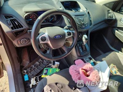 Zdjęcie 8 z 13 samochodu: 2015 FORD ESCAPE S VIN:1FMCU0F7XFUC10656 - miniatura
