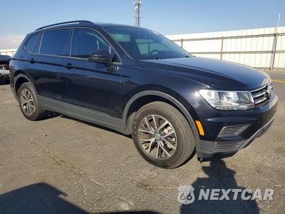 Czwarte zdjęcie samochodu z boku: 2021 VOLKSWAGEN TIGUAN S VIN:3VV0B7AX4MM041864 - miniatura