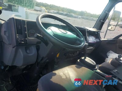 Zdjęcie 7 z 14 samochodu: 2012 ISUZU NPR HD VIN:54DC4W1B0CS802251 - miniatura