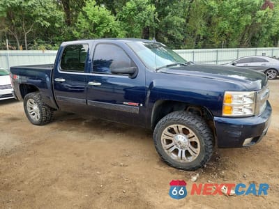 Czwarte zdjęcie samochodu z boku: 2008 CHEVROLET SILVERADO K1500 VIN:3GCEK13Y88G303316 - miniatura
