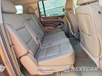 Zdjęcie 11 z 13 samochodu: 2015 CHEVROLET SUBURBAN C1500 LT VIN:1GNSCJKC1FR604021 - miniatura