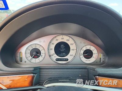 Zdjęcie 9 z 13 samochodu: 2009 MERCEDES-BENZ E 350 VIN:WDBUF56X69B424073 - miniatura