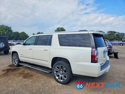 Trzecie zdjęcie samochodu z tyłu: 2015 GMC YUKON XL DENALI VIN:1GKS2JKJ8FR663131 - miniatura