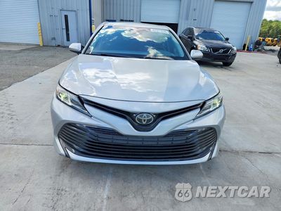Piąte zdjęcie samochodu w środku: 2018 TOYOTA CAMRY LE VIN:4T1B11HK9JU140653 - miniatura
