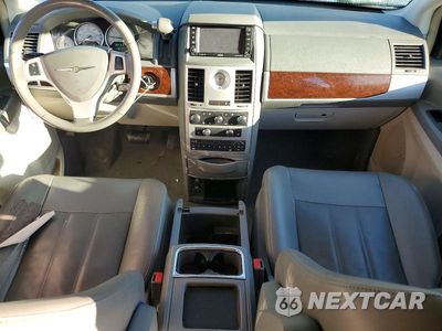 Zdjęcie 8 z 13 samochodu: 2010 CHRYSLER TOWN & COUNTRY TOURING VIN:2A4RR5D14AR167931 - miniatura