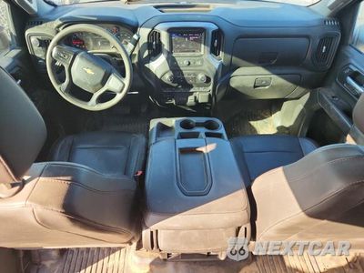 Zdjęcie 8 z 12 samochodu: 2021 CHEVROLET SILVERADO K2500 HEAVY DUTY VIN:1GC4YLE7XMF106895 - miniatura