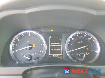 Zdjęcie 9 z 13 samochodu: 2017 TOYOTA HIGHLANDER SE VIN:5TDJZRFH8HS478199 - miniatura