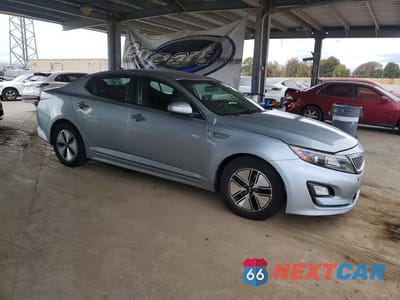 Czwarte zdjęcie samochodu z boku: 2014 KIA OPTIMA HYBRID VIN:KNAGM4AD5E5071679 - miniatura