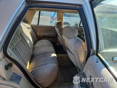 Zdjęcie 10 z 13 samochodu: 1987 FORD CROWN VICTORIA LX VIN:2FABP74F4HX105395 - miniatura