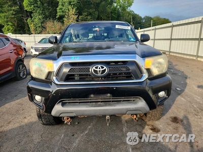 Piąte zdjęcie samochodu w środku: 2014 TOYOTA TACOMA V6 VIN:3TMLU4EN9EM149377 - miniatura
