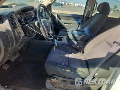 Zdjęcie 7 z 12 samochodu: 2011 CHEVROLET SILVERADO K1500 LT VIN:3GCPKSE29BG283379 - miniatura