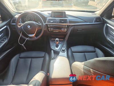 Zdjęcie 8 z 12 samochodu: 2018 BMW 330 XI VIN:WBA8D9G53JNU68920 - miniatura