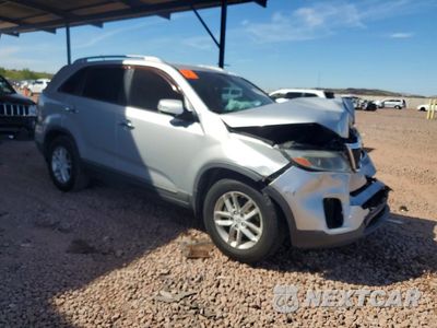 Czwarte zdjęcie samochodu z boku: 2014 KIA SORENTO LX VIN:5XYKT4A66EG482663 - miniatura