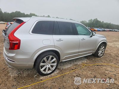 Trzecie zdjęcie samochodu z tyłu: 2018 VOLVO XC90 T6 VIN:YV4A22PL1J1371509 - miniatura
