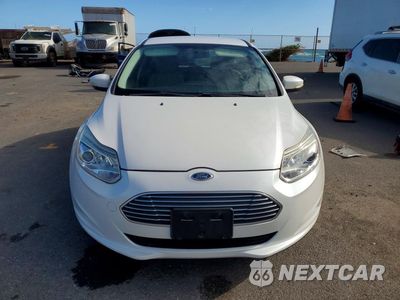 Piąte zdjęcie samochodu w środku: 2016 FORD FOCUS BEV VIN:1FADP3R48GL227410 - miniatura