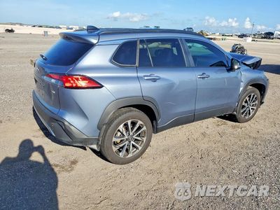 Trzecie zdjęcie samochodu z tyłu: 2025 TOYOTA COROLLA CROSS XLE VIN:7MUDAAAG3SV125693 - miniatura