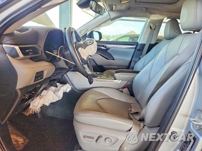 Zdjęcie 7 z 13 samochodu: 2023 TOYOTA HIGHLANDER LIMITED VIN:5TDKDRAH1PS019203 - miniatura
