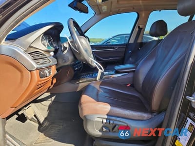 Zdjęcie 7 z 13 samochodu: 2015 BMW X5 XDRIVE35I VIN:5UXKR0C57F0K63941 - miniatura