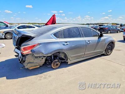Trzecie zdjęcie samochodu z tyłu: 2015 NISSAN ALTIMA 2.5 S VIN:1N4AL3AP5FN913394 - miniatura