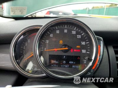 Zdjęcie 9 z 12 samochodu: 2018 MINI COOPER VIN:WMWXP5C55J2G62385 - miniatura