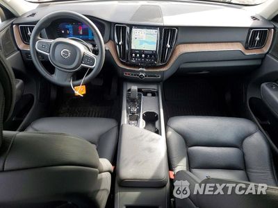 Zdjęcie 8 z 13 samochodu: 2022 VOLVO XC60 B5 MOMENTUM VIN:YV4L12RK6N1915685 - miniatura