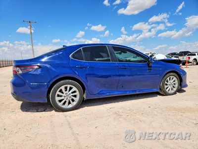 Trzecie zdjęcie samochodu z tyłu: 2023 TOYOTA CAMRY LE VIN:4T1C11AK1PU099734 - miniatura