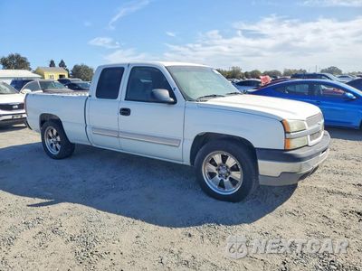 Czwarte zdjęcie samochodu z boku: 2003 CHEVROLET SILVERADO C1500 VIN:2GCEC19V431412058 - miniatura
