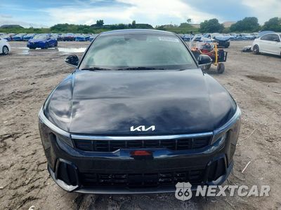 Piąte zdjęcie samochodu w środku: 2025 KIA K4 GT LINE VIN:3KPFW4DE2SE056098 - miniatura