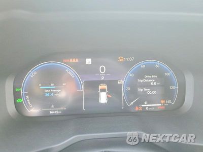 Zdjęcie 9 z 13 samochodu: 2025 TOYOTA RAV4 XSE VIN:4T3E6RFV3SU184781 - miniatura