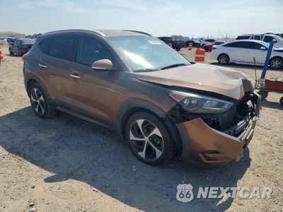 Czwarte zdjęcie samochodu z boku: 2016 HYUNDAI TUCSON LIMITED VIN:KM8J33A24GU028895 - miniatura