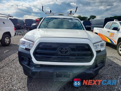 Piąte zdjęcie samochodu w środku: 2016 TOYOTA TACOMA SR VIN:5TFRX5GN1GX059352 - miniatura