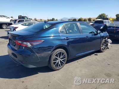 Trzecie zdjęcie samochodu z tyłu: 2021 TOYOTA CAMRY LE VIN:4T1C31AK7MU568363 - miniatura