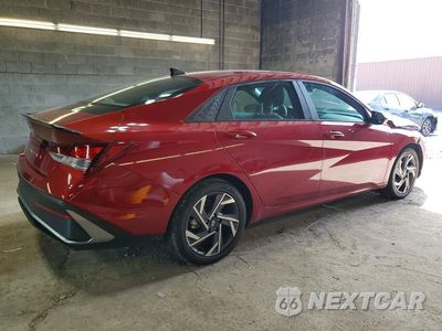 Trzecie zdjęcie samochodu z tyłu: 2025 HYUNDAI ELANTRA SEL SPORT VIN:KMHLM4DG0SU958885 - miniatura
